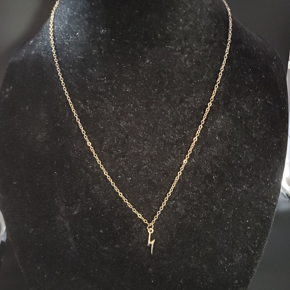 ⬇️$29 GOLD LIGHTING BOLT NECKLACE - Picture 4 of 10